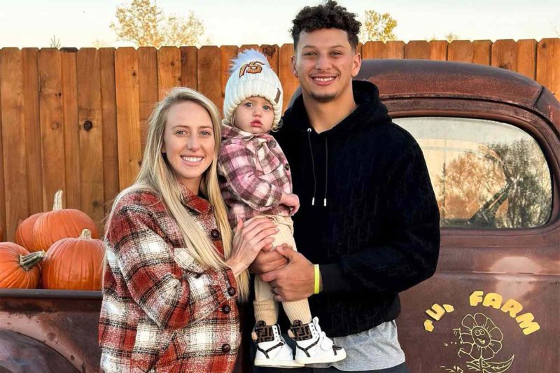As Husband Patrick Mahomes Signs Private Jet Extension, Brittany