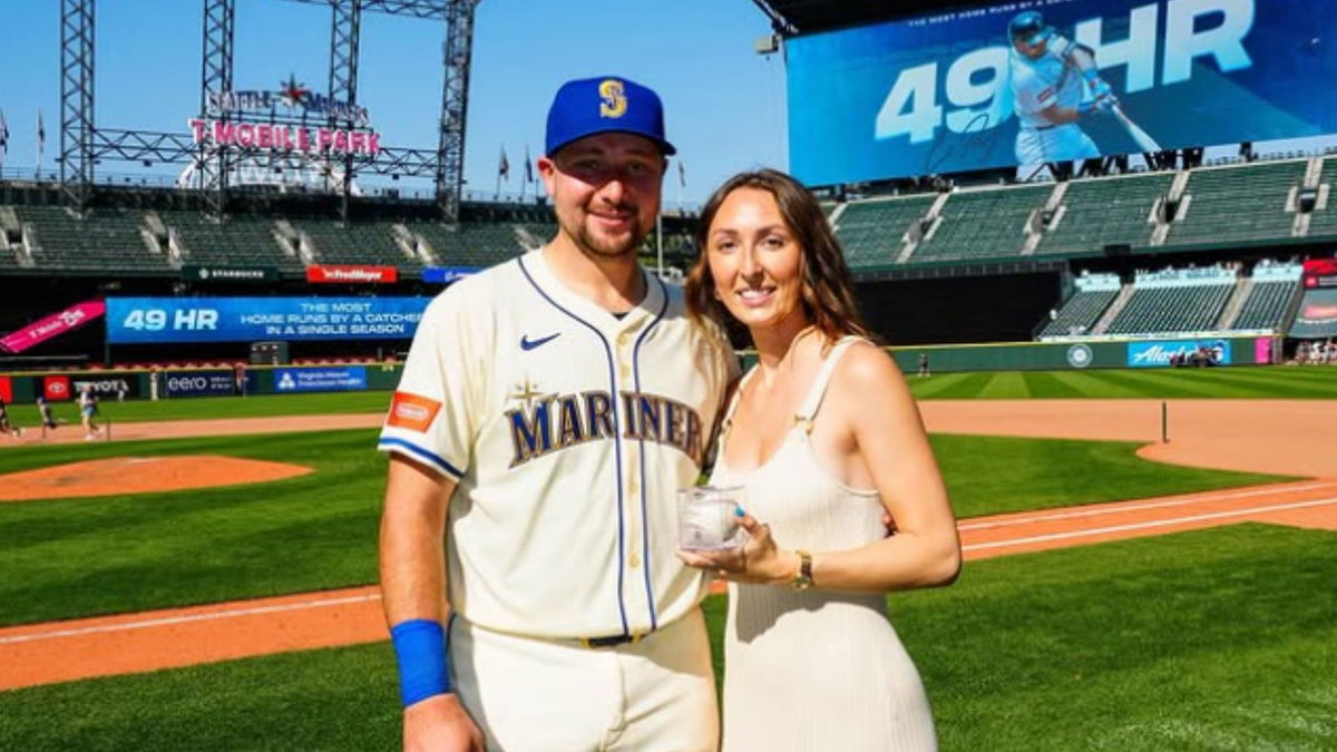Who Is Cal Raleigh's Girlfriend? Everything You Need to Know About Former  Softball Player Hannah Shimek - EssentiallySports