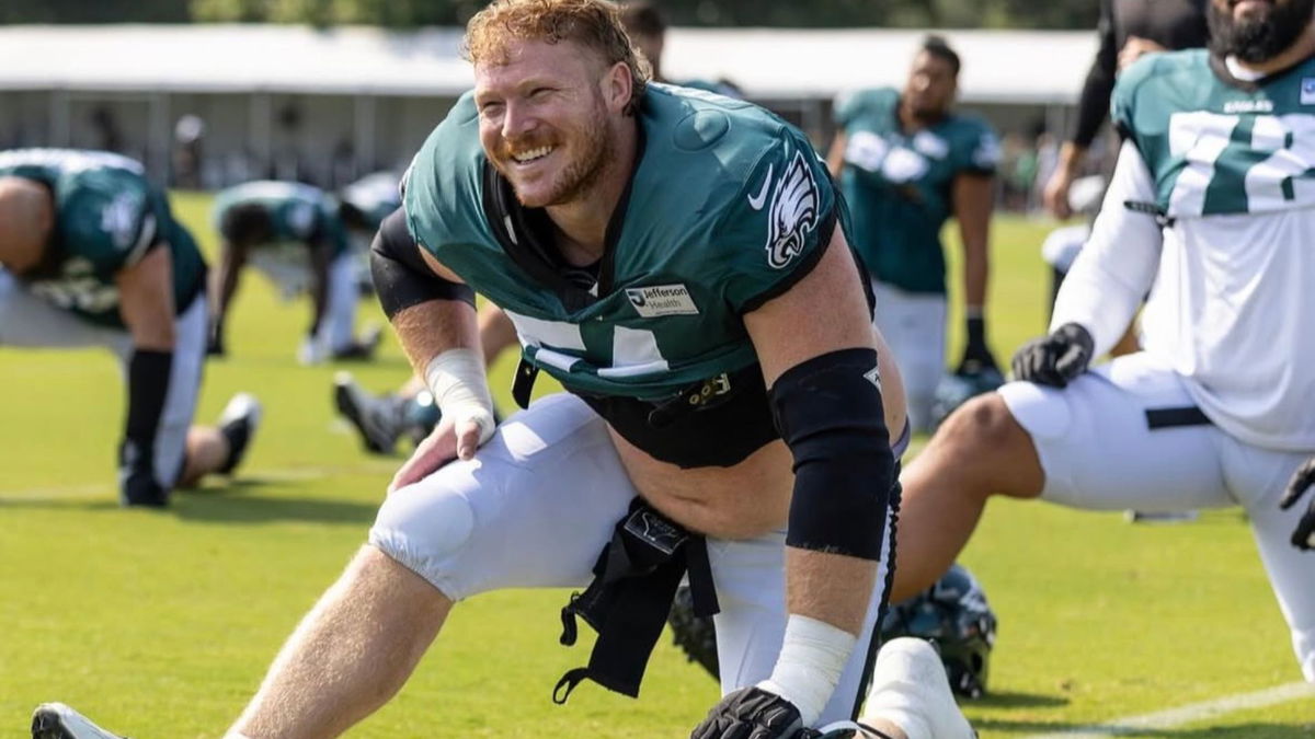 Eagles’ Cam Jurgens Reveals Obsession With Bare Knuckle Fighting & How a Broken Jaw Got Him Hooked
