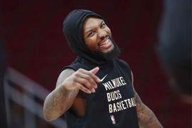 NBA: Milwaukee Bucks at Houston Rockets