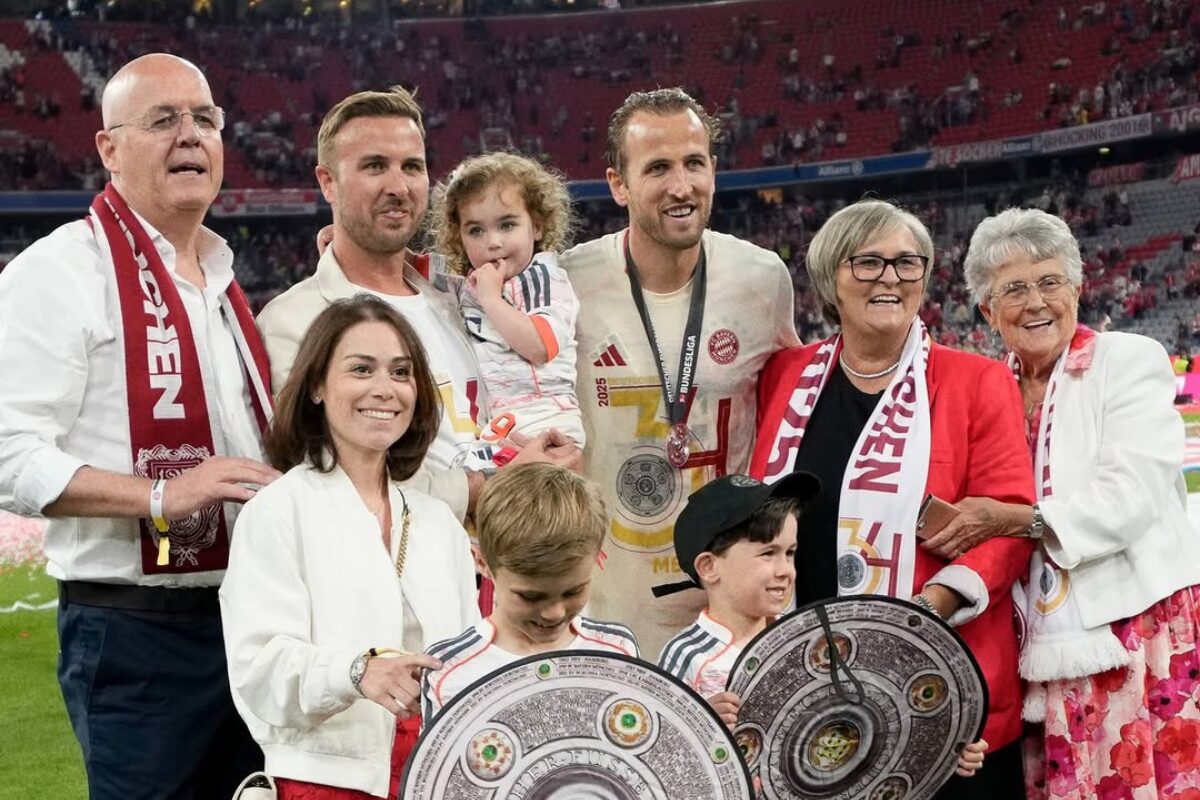 Harry Kane and his parents, Kim and Patrick Kane