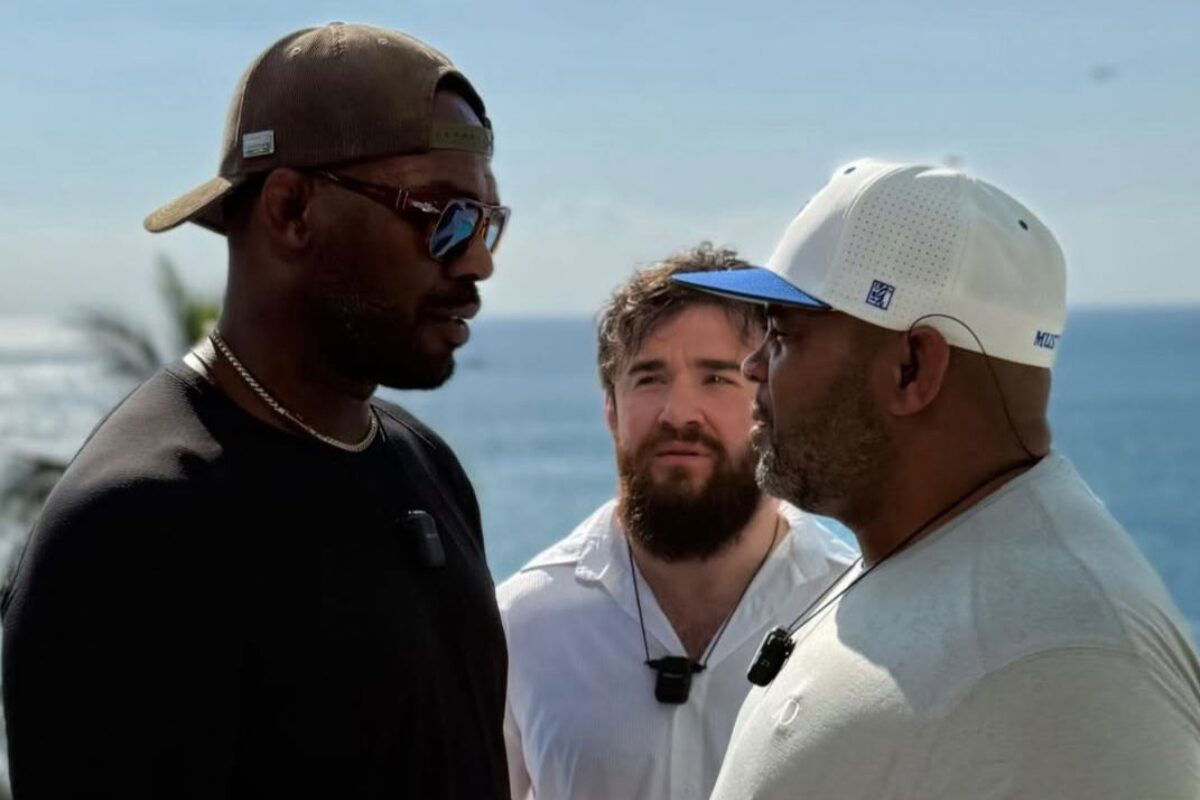 Daniel Cormier Shuts Down Jon Jones’ Friendship in Awkward Face-to-Face Moment