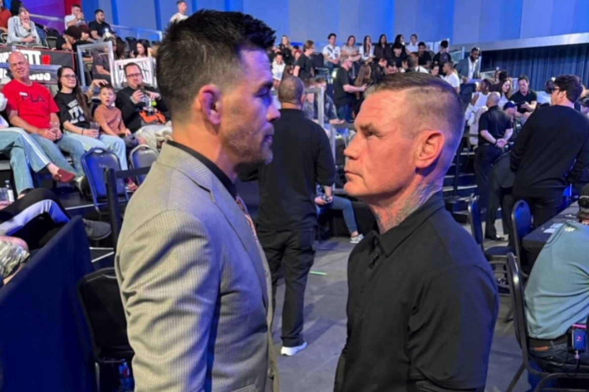 UFC Legend Squashes Beef With Referee He Accused of Smelling Like “Alcohol” During His Fight