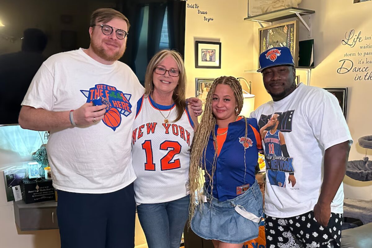 Widow Leaves Behind Late Husband’s Remains on Seats at Knicks Game to Help Team Win Championship