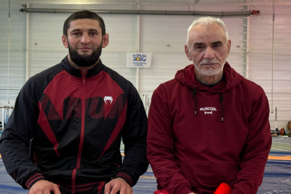 Khamzat Chimaev and coach