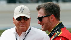 Dale-Earnhardt-Jr-and-Rick-Hendrick(1)