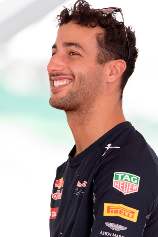 Red Bull Waiting Game is Risky: Ricciardo - EssentiallySports