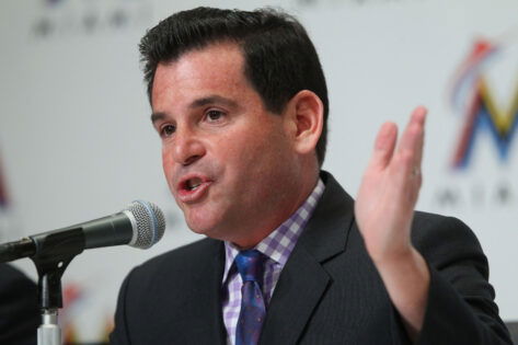 Infamous Yankees Star Blasted by Ex-Marlins Prez as Controversial Rule Breach Sparks Brutal Backlash