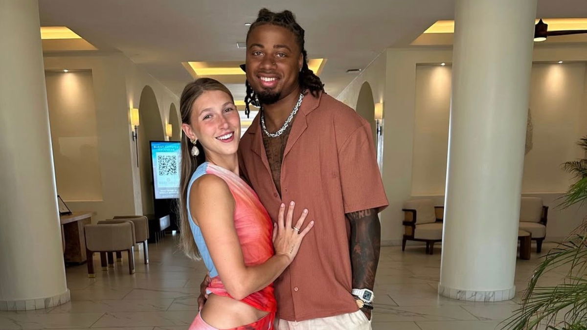 Texans CB Derek Stingley Jr. & Fiancée Announce Pregnancy, Reveal Delivery Month