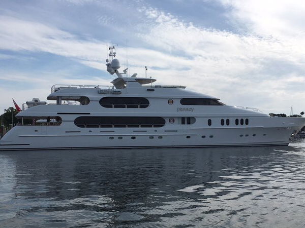 tiger woods yacht privacy