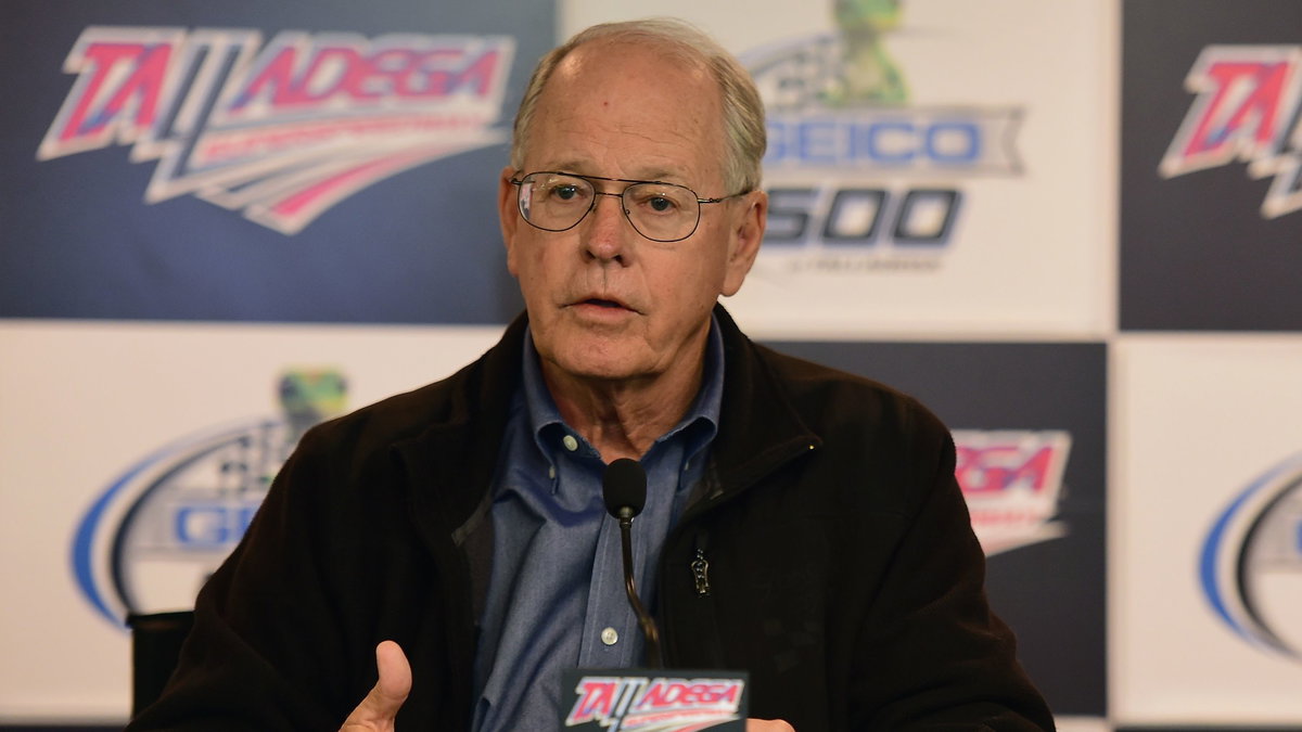 Fans Slam NASCAR Broadcasters for ‘Pandering’ to France Family