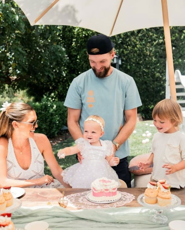 Domantas Sabonis and his family