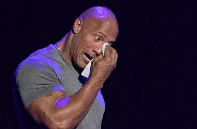 When Did 450lbs Bench-Pressing Dwayne Johnson Last Cry and Why? - EssentiallySports