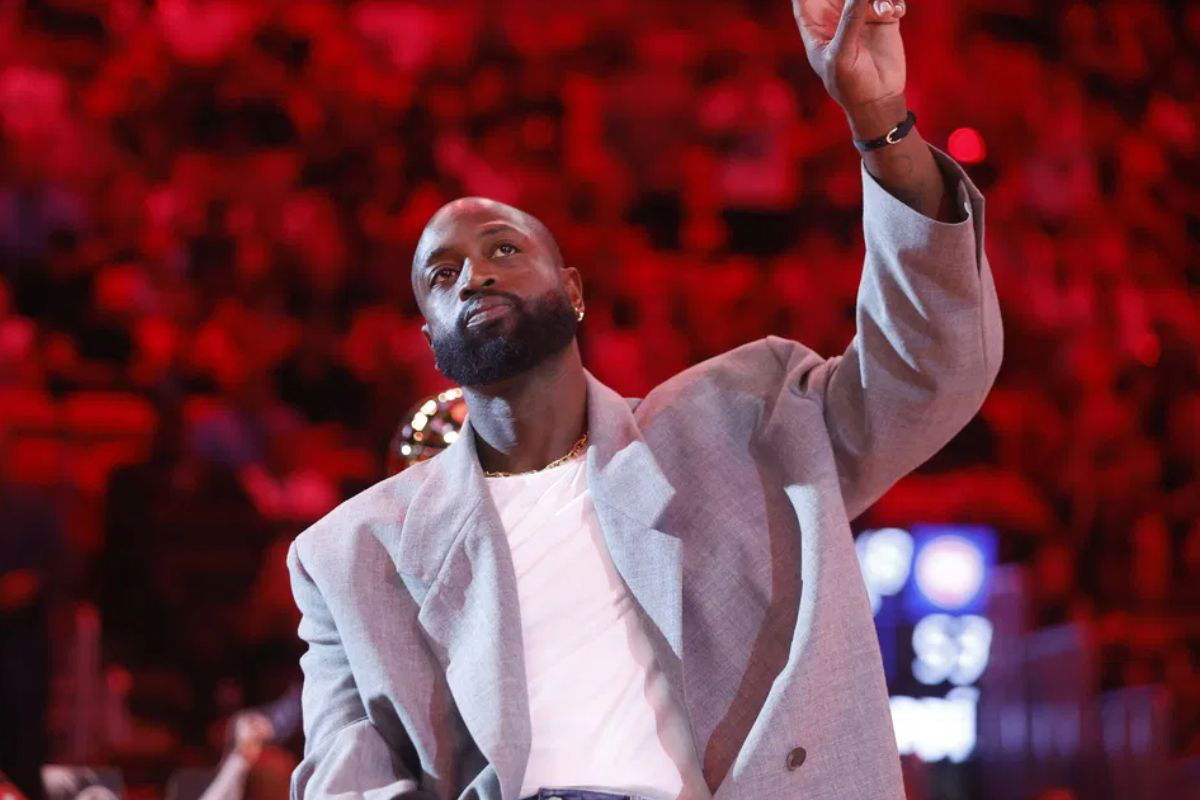 “Don’t You Ever Fix Your Mouth”: Dwyane Wade Warns Patrick Beverley After He Claims James Harden Is Better