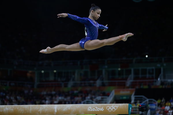 Equipe brasileira de ginástica feminina fica em 8º lugar
