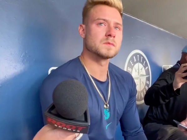 Jarred Kelenic Breaks Down After Hitting Water Cooler