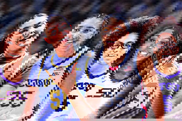 FI C WNBA