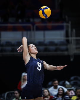 FIRST SERVE ALERT The U.S. Women open #VNL2025 vs. Olympic champion Italy today at 10a PT.Watch live on VBTV or the CBS Sports Network (1)