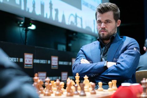 chess24 - MAGNUS CARLSEN LOSES If He Can't Find the