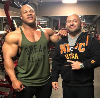“Not…Too Caught Up in BS”: Having Trained Till He Hallucinated, Phil Heath Gains Respect From His Coach for Consistency