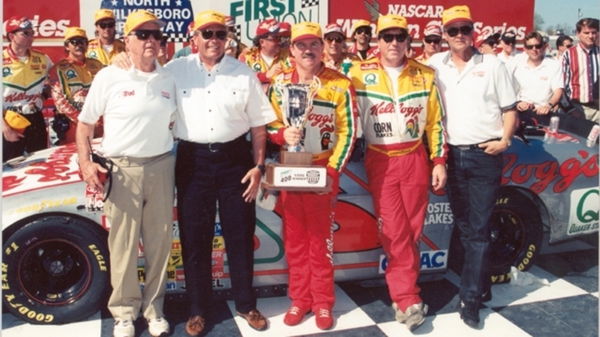 Flashback-Labonte-wins-in-milestone-start-at-N-Wilkesboro-4219