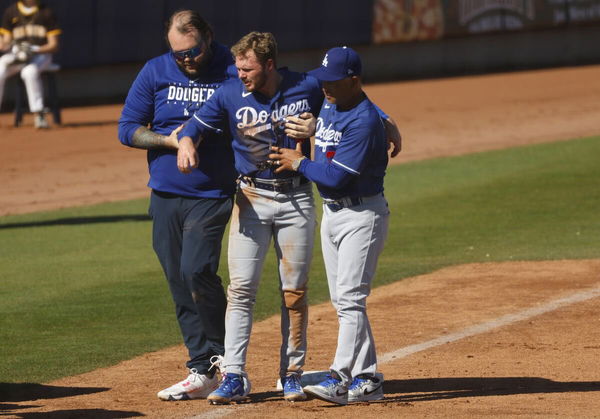 Gavin Lux of the Los Angeles Dodgers suffers Spring Training injury