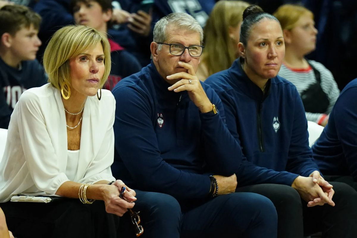 Geno Auriemma UConn Coach Absence