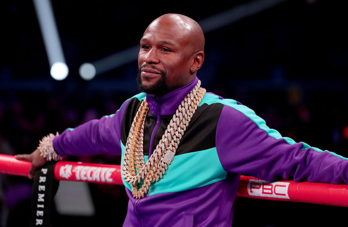 Floyd Mayweather Drops Fortune at Gucci, Rips Blackface Boycott