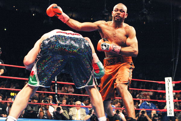 Joe Zalzaghe v Roy Jones, Jr.