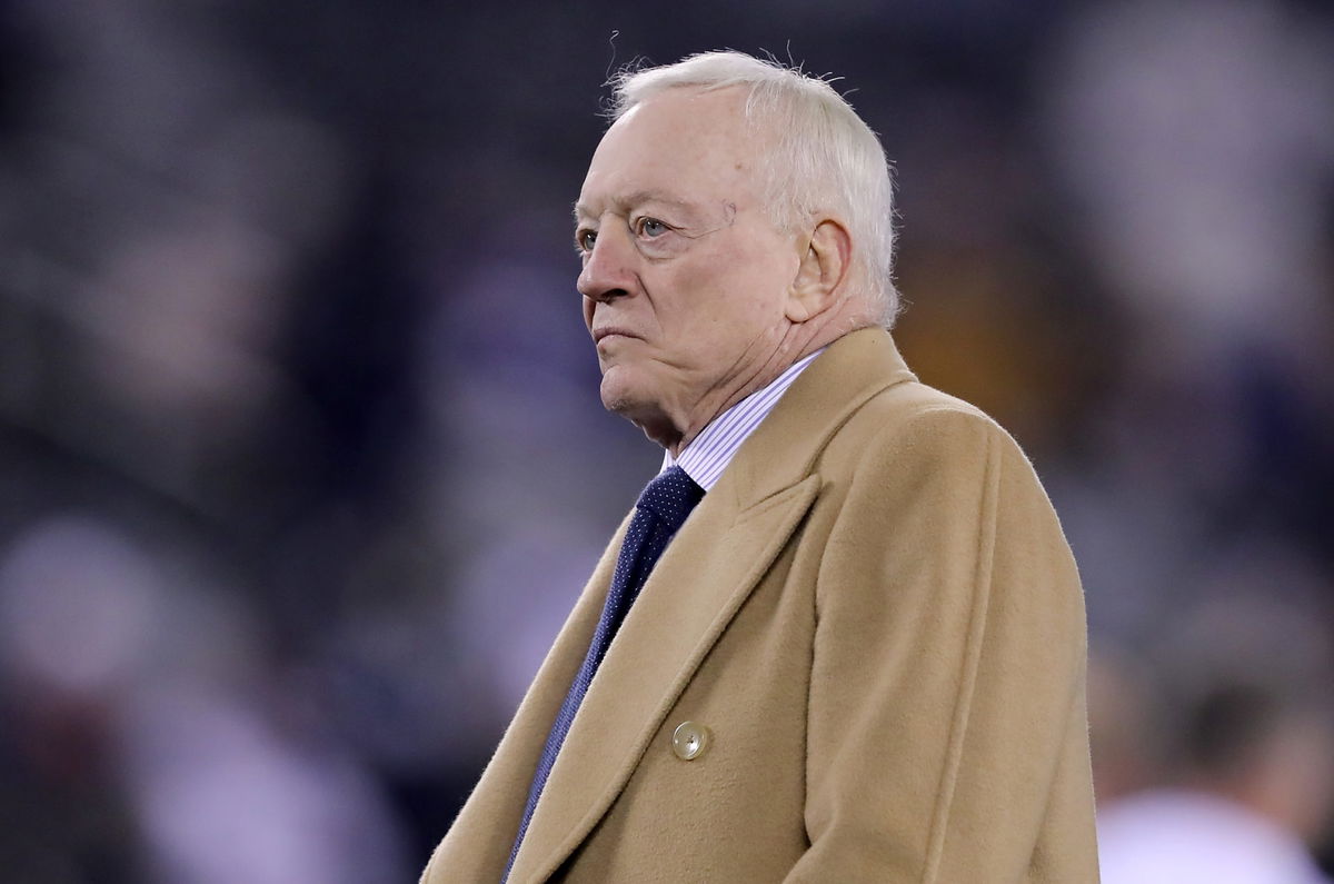 Billionaire Jerry Jones' Dallas Cowboys in Perilous Position as Vacant QB2  Seat Opens Paths for Jones' Nemesis Colin Kaepernick and Cowboys' Nightmare  Jimmy Garoppolo to Arrive at $8 Billion Worth Franchise - EssentiallySports