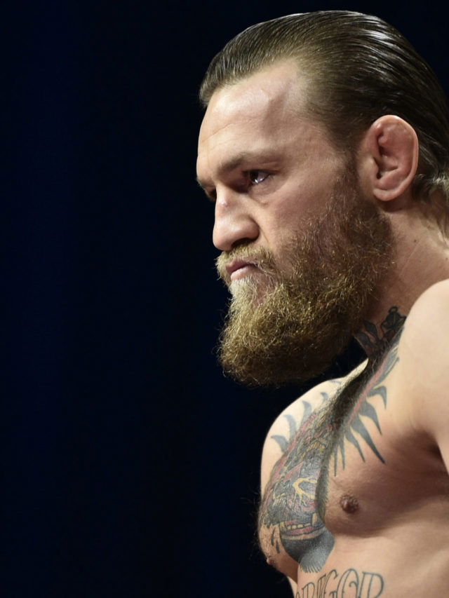 Here S Why Conor Mcgregor Was Seen Wearing A Psg T Shirt Essentiallysports