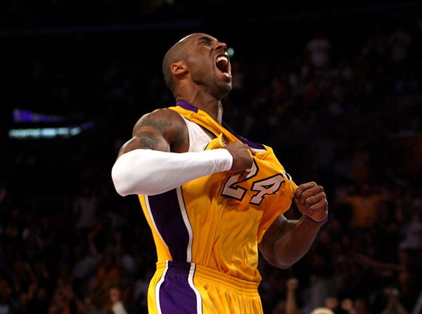 Laker&#8217;s Kobe Bryant ,24, celebrates a three pointer