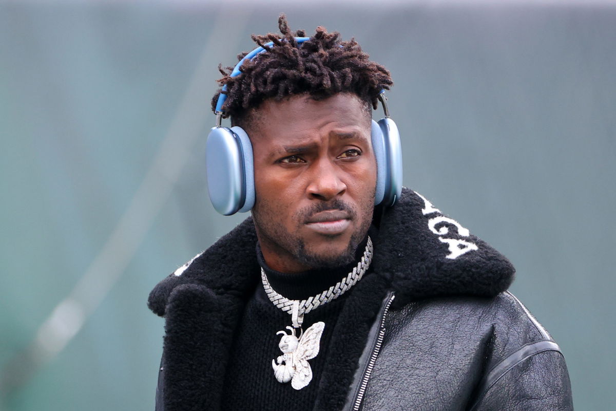 I Ain't Smashing Gisele: Antonio Brown Fails To List a