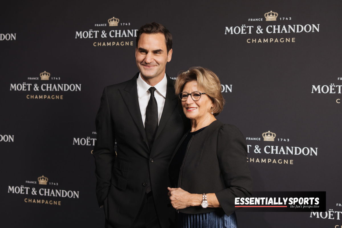 Two Years After Roger Federer’s ‘Tourist Guide’ Crossover With Springbok Legend, Mother Lynette Shares a Moment With Him Following South Africa’s Rugby World Cup Glory