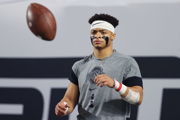 QB Justin Fields Leaves a Subtle Message to His Haters After Chicago Bears Lose Seven Games - EssentiallySports