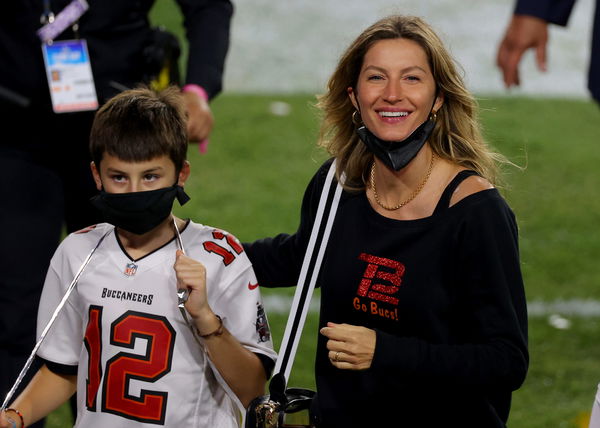 Gisele Bundchen Reacts to Tom Brady in Tampa Bay Uniform