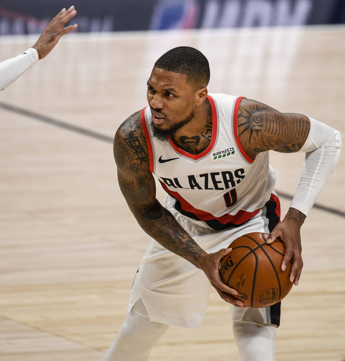 2 American Billionaires Team Up To Pitch Massive 10 Figure Offer That Could  Turn Around Damian Lillard's NBA Future - EssentiallySports