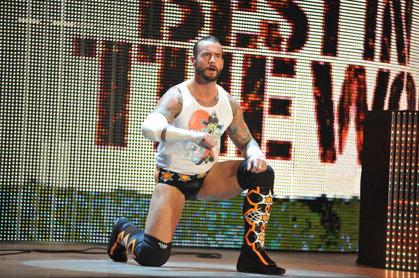 WWE Monday Night Raw Supershow Halloween Night