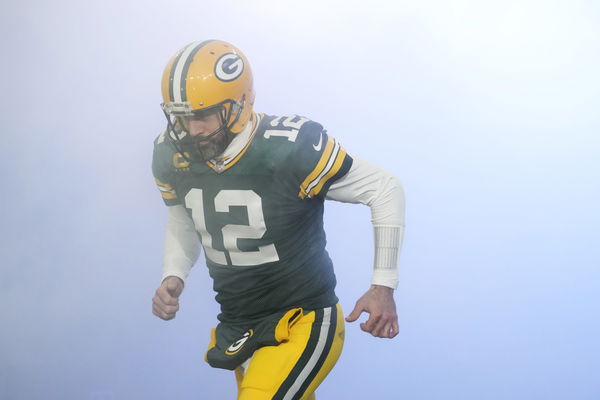 Here's What We Know About Aaron Rodgers' NFL Helmets - EssentiallySports