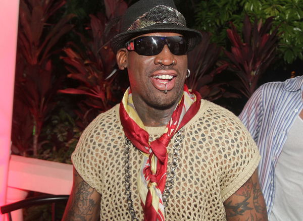 28 Photos Of Dennis Rodman's Iconic, Ridiculously Colorful Hair