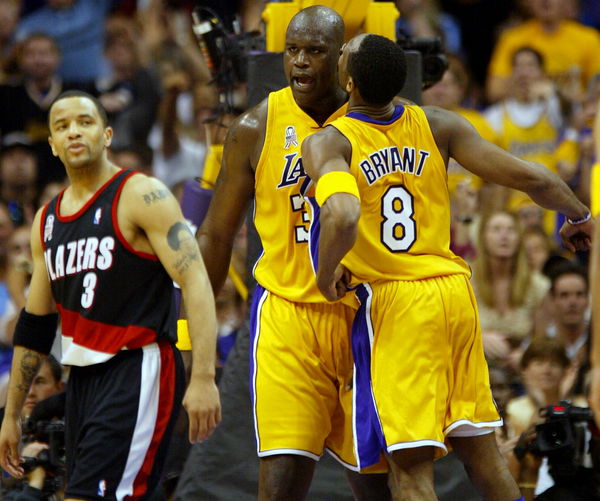 Shaquille O'Neal and Kobe Bryant of the Los Angeles Lakers pose with  News Photo - Getty Images