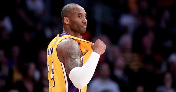 LOS ANGELES, CALIF. &#8211; JAN. 13, 2015. Lakers guard Kobe Bryant takes the court for a game against the