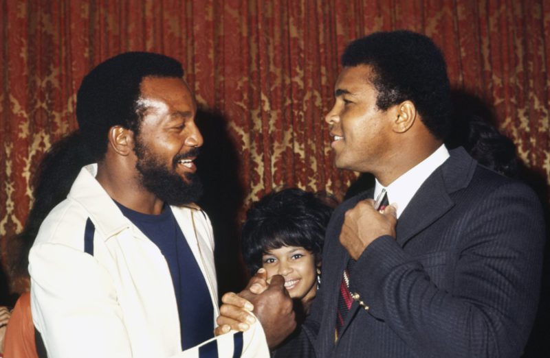 Moments After Saddening Loss of NFL Legend Jim Brown, Wife Pens ...
