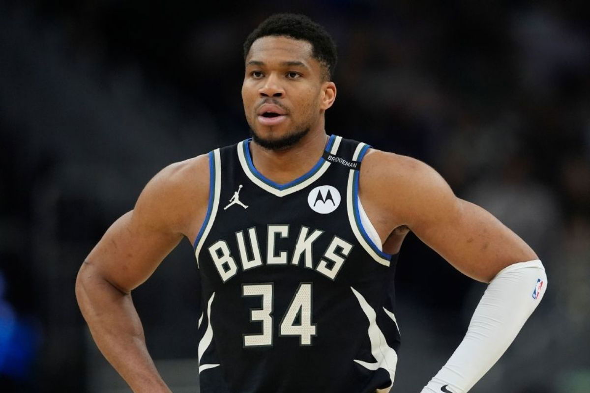 Is Giannis Antetokounmpo Playing Tonight vs Pelicans? Latest Injury Report on Bucks Star (Feb 4)