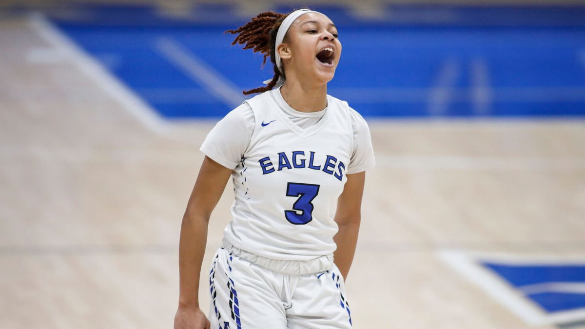 Dropping Triple-Double Against Western Michigan: Who's Hannah Hidalgo? - EssentiallySports
