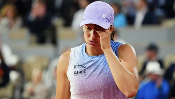 Raducanu Confronts Umpire After Bizarre Mid-Match Confusion