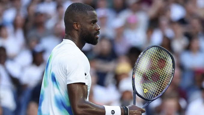 Alcaraz’s Insane Shot Leaves 15,000 Fans Roaring