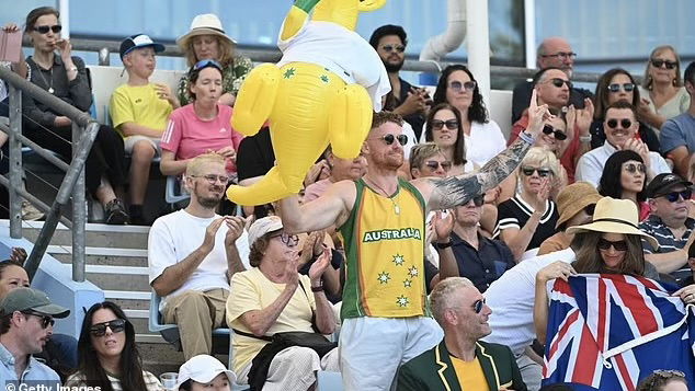 Danielle Collins Targeted by Swiatek Fans After Bizarre Prediction