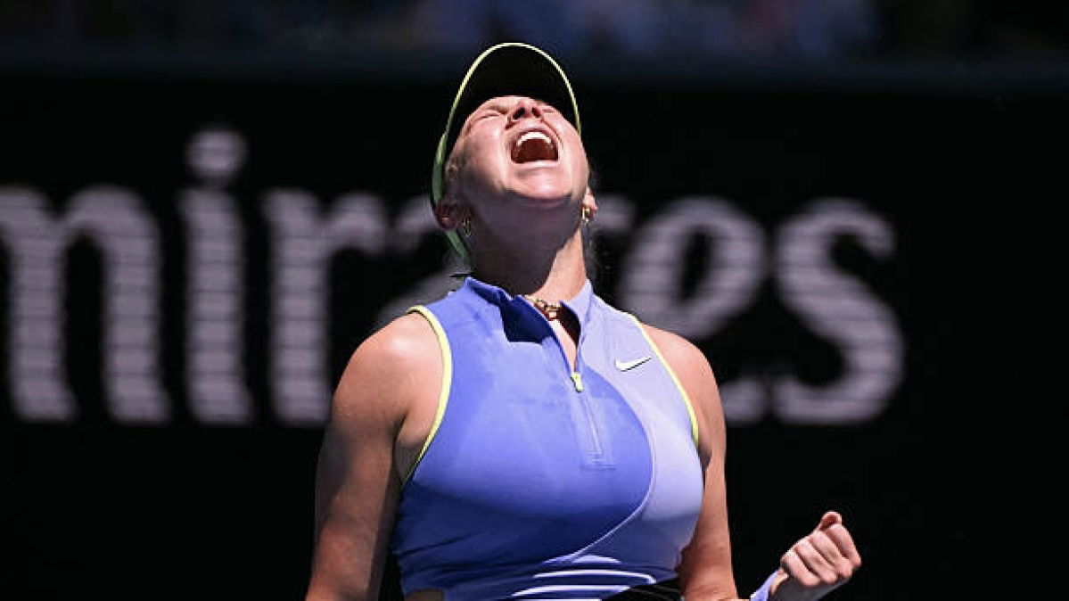 Anisimova Apologizes for Her Behavior During Match Against Pegula