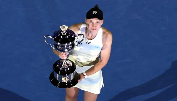 Anisimova Apologizes for Her Behavior During Match Against Pegula